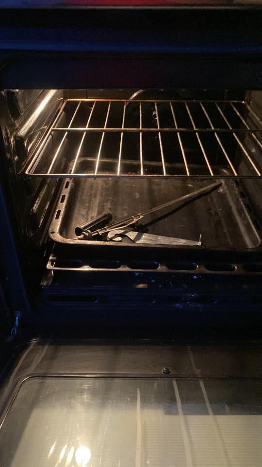 السلام عليكم للبيع غراض الغرض السفر 
غساله الحافظ 12 كيلو حوضين نظيفه جدا 
طباخ افرش المصري  اثينهم للبيع التفاصيل. اكثر مراسله. واتساب 
فقط الواتساب 
*********** العنوان. بغداد البلديات شارع الحشد
