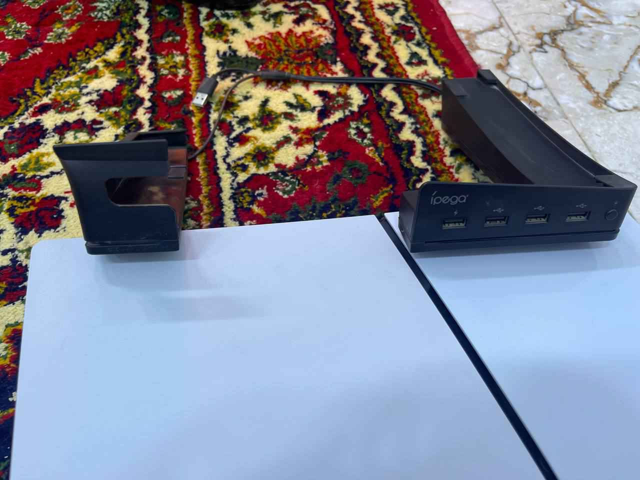 السلام عليكم بلي فايف 5 سلم  باكيته موجود ويا يده الاصليه جهاز جديد زلغ مابي جويستك الاصليه اقراص Gta باتل فيلد الجزئ 4 سماعه سعره بحد عنواني تنومه شارع الاطفائ *********** البصرة, العراق
