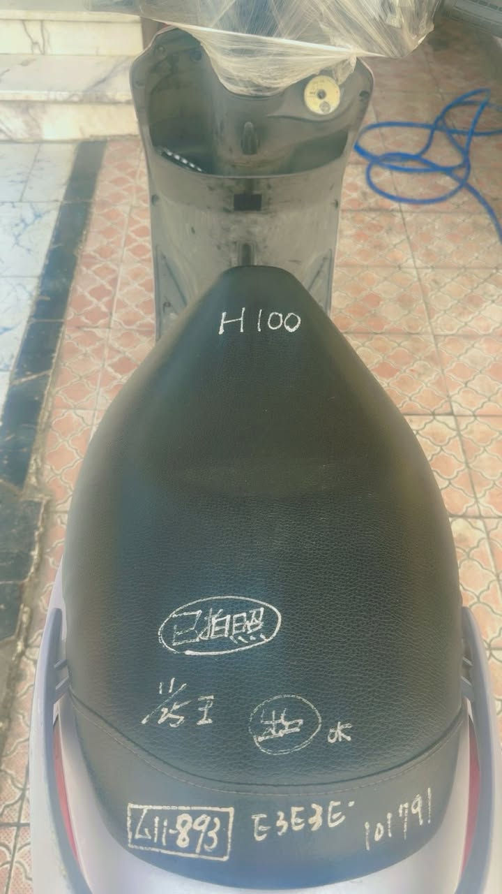 السلام عليكم دراجه ابريز نوزل رمبه كفاله كفاله ماشيه ٤٣رقم الهاتف ***********بغداد الأمين الثانيه
