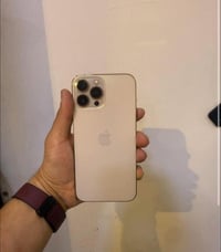 ايفون ١٣برو ماكس بدل شاشه اصليه نضيف كلش ذاكره٢٥٦ بطاريه اصليه ٧٥ متصر...