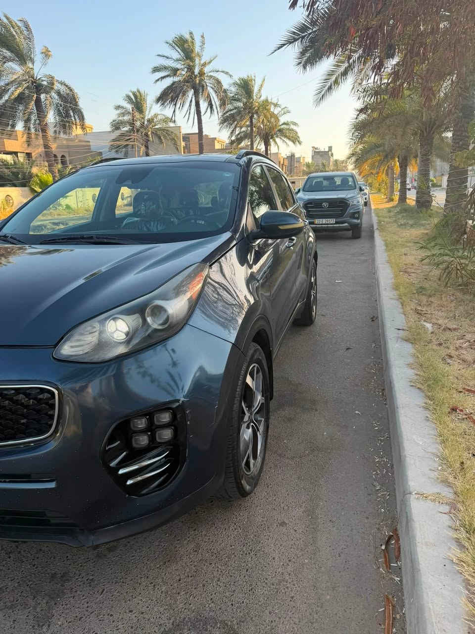 سلام عليكم للبيع سبورتچ موديل ٢٠٢٠ فول مواصفات ١/١ بنوراما بصمة تدفئة كشنات تدفئة ستيرن كشنات كهربائية رقم جديد و هزة جديدة ورقم أربيل بأسمي شخصياً السيارة بيها صبغ بقيق الجنطة فوگ الرقم والجاملغ الخلفي نصفة وبنيد يعني ٣ قطع والباقي كفالة ماشية ٩٥ ميل حقيقي مكاني بغداد السيدية السعر ١٤٣ ورقة و بيها مجال الرقم *********** بي واتساب
*********** ما بي واتساب

