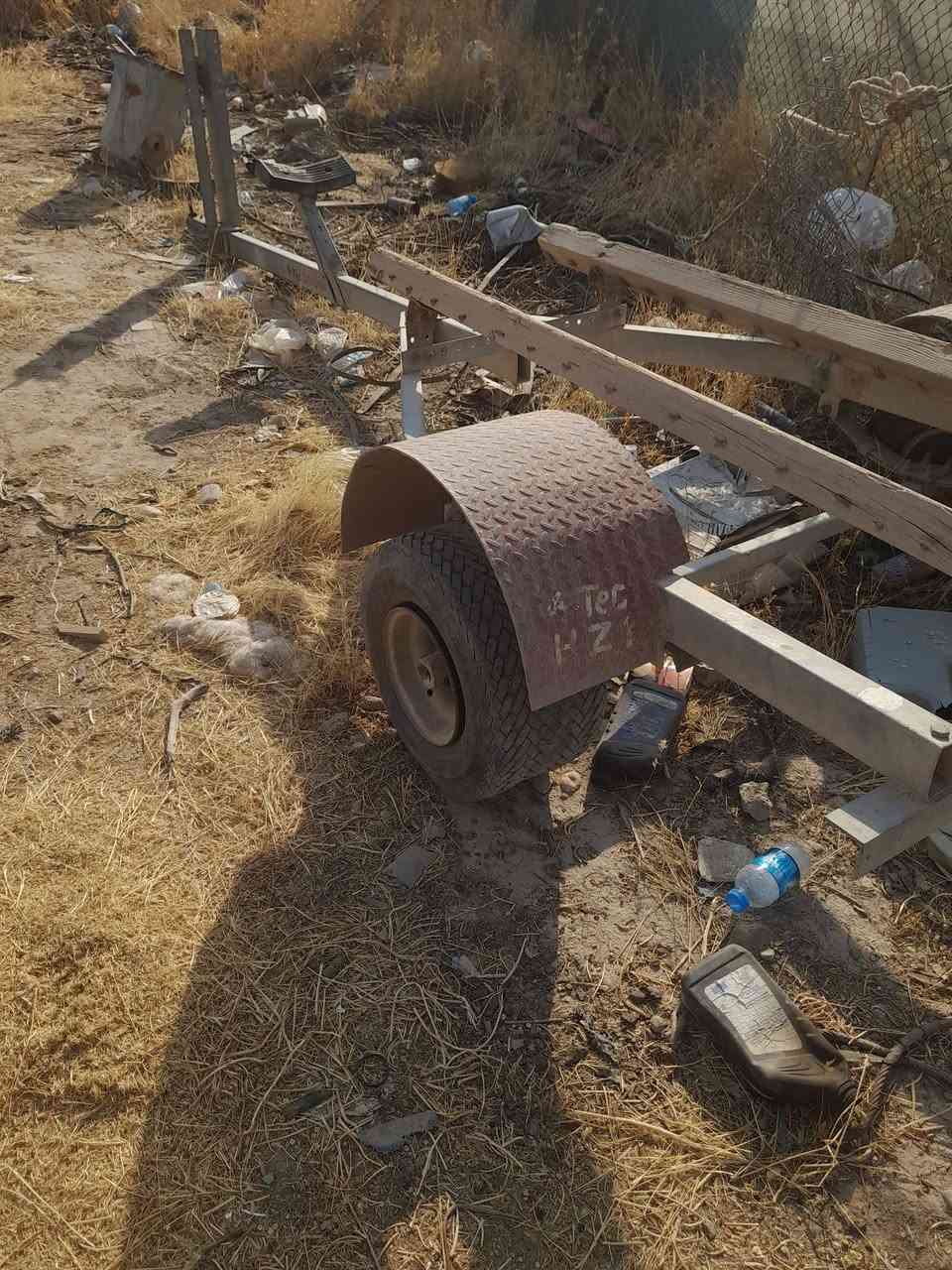 السلام عليكم
عربانه شركة
ترهم جدسكي وزورق
ينرادلها تايرات
السعر ٣٥٠ الف
رقم الموبايل
***********
