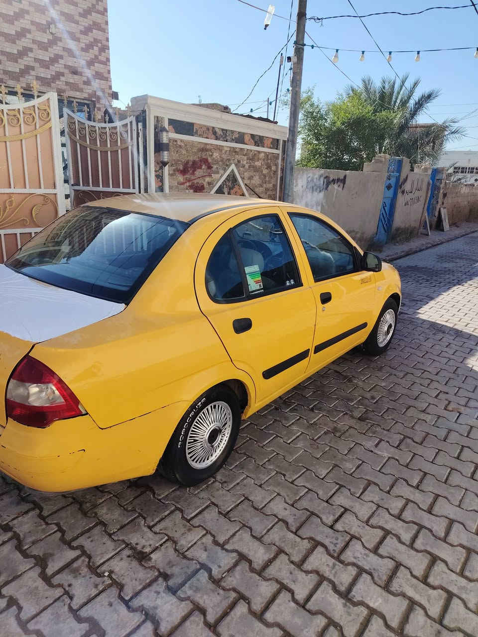 سلام عليكم طيبه 2015 رقم واسط بيه جاملغ جهت السايق وشويه من البنيد السياره كير ومكينه تخم تاير مكاني الدوانيه *********** السعر 30وبيه مجال
