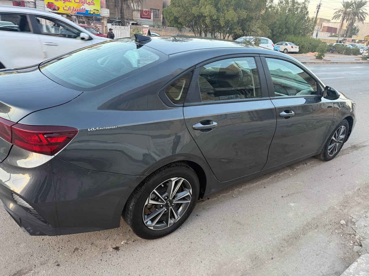 كيا فورتي موديل 2024 LX
وارد أمريكي حادثها جاملغ وبنيد 
صور الحادث مرفقه مع المنشور
السعر 145
*********** بغداد, العراق
