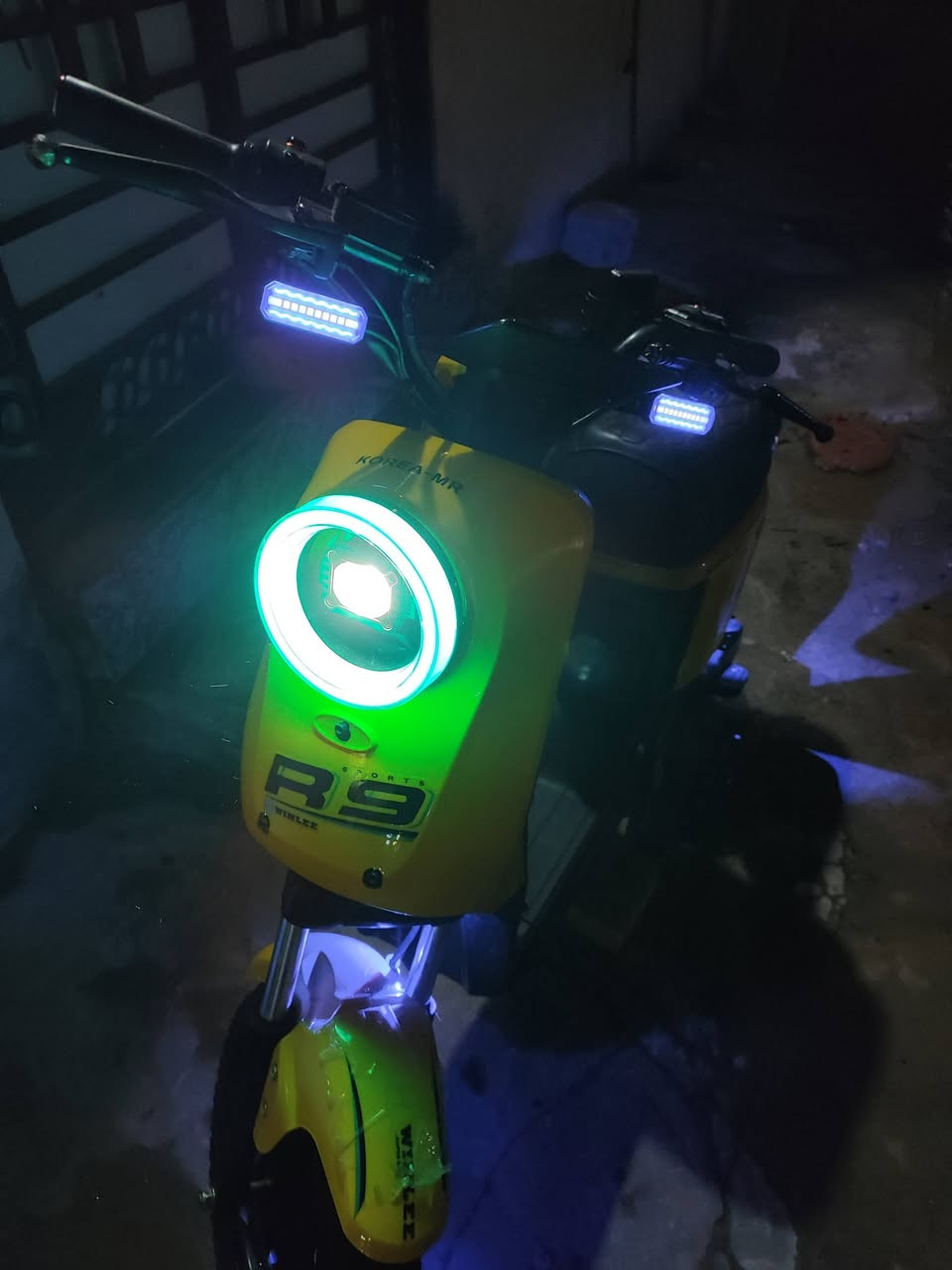 السلام عليكم دراجه شحن للبيع السعر450وبيها مجال العنوان الجزيره شارع زين العابدين تواصل ***********
