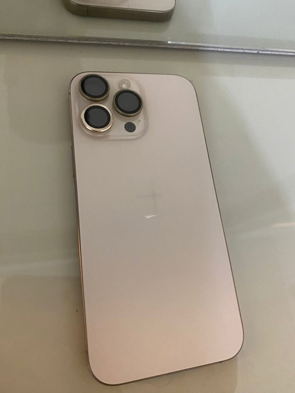 ايفون 16 برو ماكس لون الذهبي المميز ذاكره 256 والبطاريه 100 جديد لموبايل كلش  كفاله وين ما تريد تفحص افحص (لسعر مليون و500 وبي مجال) جديد كلش مكاني بصرة المعقل رقمي*********** واتساب راسل
