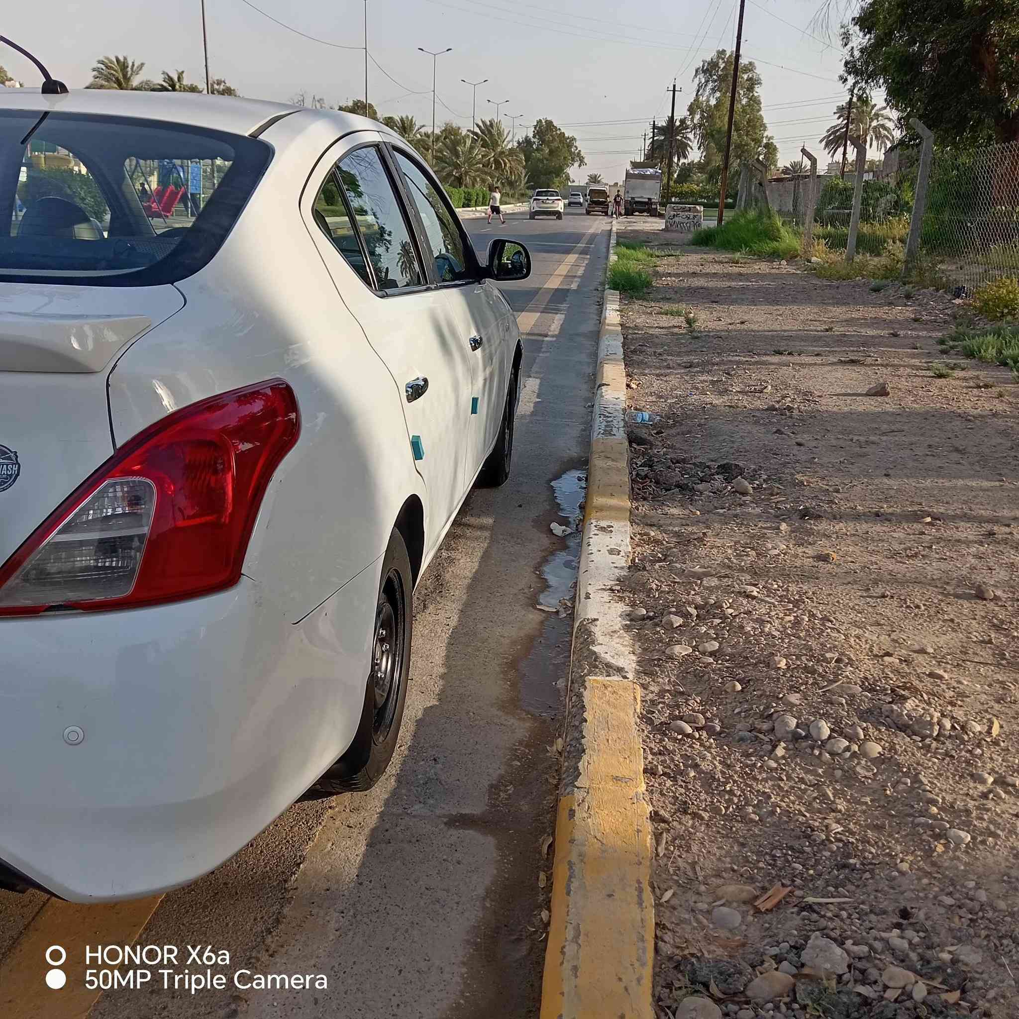 للبيع للبيع نيسان صني هندي   موديل ٢٠٢٠ بيضه ام البليته الزركه مدوشمه داخل كامله شاشه اندرويد.. نواقص السياره.. أولا مبدل مكينه تيدا بيها بارد اكثر من مكان بسيطات وبيها بارد بالتكمه الخلفيه ومرجعه.. نواقص السيارة يحتاجلها تخم تاير وطبلات ودسكات وتصفير فلنجات تبريد خير من الله انطيت كل نواقص السيارة امانه الله حرام واحد يغش الناس سنويه لسنه ٣٠ ساريه شهر التاسع.. السعر ٨٧ ورقه وبيها مجال بسيط للشراي مكان السيارة الكرخ  *********** واتساب
