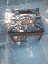 طباخ مواكب • نضيف