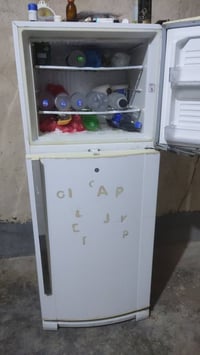 ثلاجة • بيع مستعجل • تواصل خاص