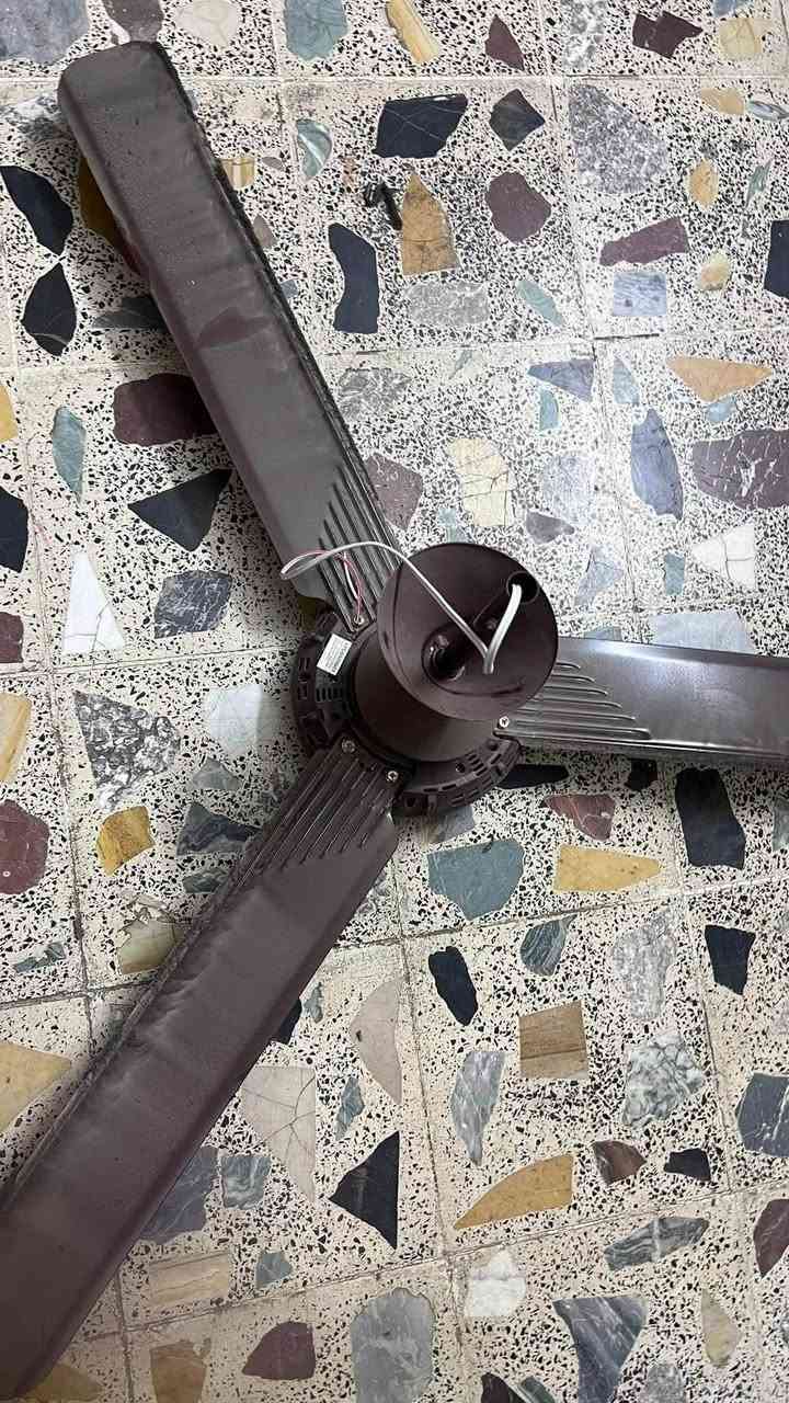 المكتب ب35 البنكة عدد 3  ب50 الثلاجة 150 وبيها مجال التخم  75 وببه مجال
بالاعلام


**إذا كنت صاحب هذا الإعلان وتريد حذفه لأي سبب، رجاءا أرسل رسالة إلى الدعم الفني**