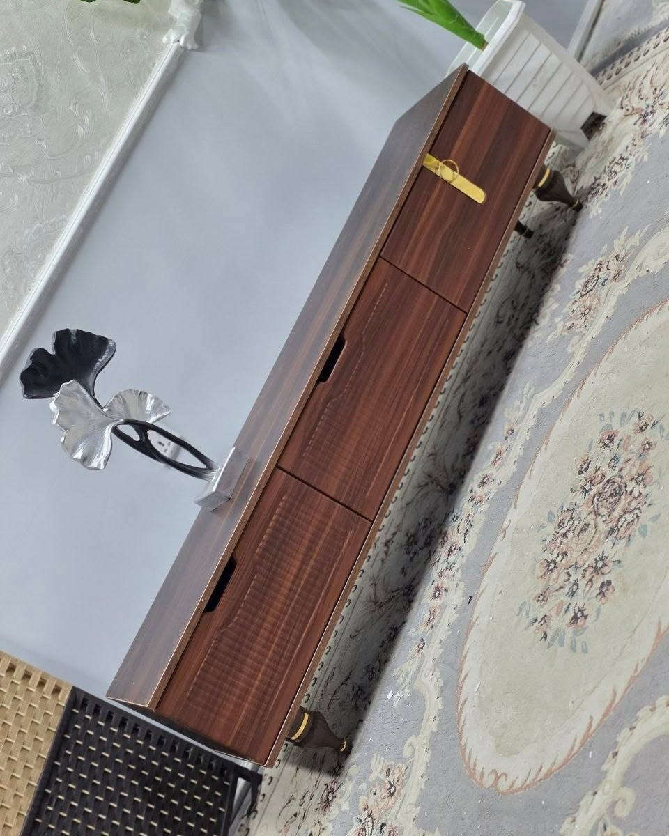 ✨ ميز مودرن أنيق بسعر مميز 
✔️ خامات قوية وجودة مرتبة
✔️ شكل عصري يضيف لمسة جميلة للبيت
📏 القياسات: ▪️ العرض: 160 سم
▪️ العمق: 35 سم
▪️ الارتفاع: 45 سم
💰 السعر: 85 الف  فقط 🔥 

🚚 التوصيل مجاني لكل العراق 🇮🇶 ✔️ بغداد ✔️ جميع المحافظات
#شركه2G


**إذا كنت صاحب هذا الإعلان وتريد حذفه لأي سبب، رجاءا أرسل رسالة إلى الدعم الفني**