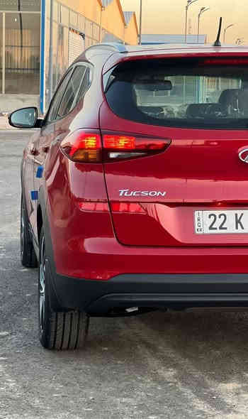 السلام عليكم 
توسان 2019 خليجي عل شرط بوضع ( الزيرو ) 

السياره كفاله عامه من كولشي ماشيه 34 الف 

عل ايده شخص فقط يعني جديده لوك السياره مامتعوبه 

المواصفات 

ويل 19 

تحكمات استيرن 

شاشه اصليه

كامره خلفيه 

محرك 2000 دوش

دبل لد امامي 

مري شفط وترحيب 

نضام تزحلق 

مخارج اواكس 

دشبول شاشه 

نضام ايكو 

رقم اربيل بسمي سنويه وهزه لل 2030 جديد كله 

مكان السياره بغداد 

رقمي ***********
