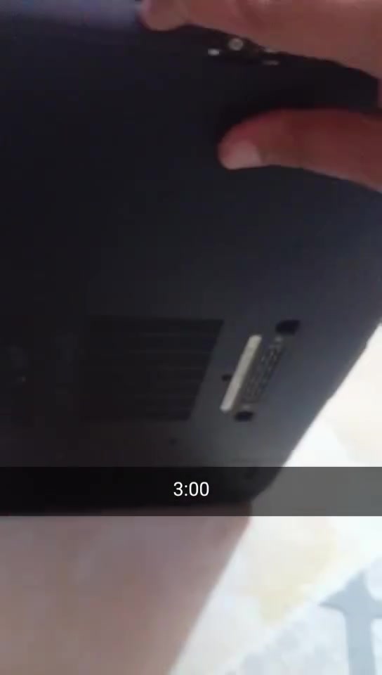 لابتوب للبيع.     مواصفات👇
كور i7 جيل 2 
شاشه حجم15.6
شاحنه الاصليه 32واط كيبورد RGB اناره عربي انكليزي ليزري وليس ستيكر 
متوفره بيه جميع المنافذ بدون استثناء و سيدي أيضاً موجود بيه 💻 Dell Latitude E6520 

⚙️ المواصفات:
 • معالج Intel Core i7 – الجيل الثاني (MQ)
 • رام 6GB DDR3
 • هارد 320GB HDD
 • كارت شاشة داخلي Intel HD Graphics 3000 (2GB)
 • كارت شاشة خارجي NVIDIA NVS 4200M (512MB)
 • شاشة 15.6 إنج FHD – حجم كبير ووضوح ممتاز
 • كيبورد كامل عربي / إنكليزي

🔌 منافذ نادرة وكاملةحقيقية):
USB 2.0 متعدد
USB / eSATA
HDMI + VGA
Ethernet (RJ-45)
قارئ كارت SD (6 in 1)
FireWire (IEEE 1394)
ExpressCard
Smart Card Reader
Docking Connector
AUX 3.5
DVD
لابتوب نضافه 95/100
يجي وياه ملحقات
1/ماوس RGB
2/ماوس باد 
3/جنطه 
السعر(130))العنوان ميسان حي الشهداء بلخدمي مال جسر 
للستفسار فقط على الرقم اجاوب مازنجر ما اجاوب 
(***********)خط و واتساب متوفر
