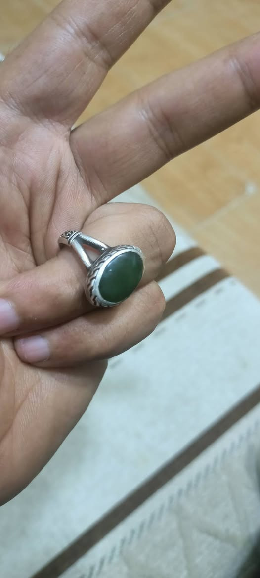 السلام عليكم عقيق اخضر يماني قديم جدا للبيع


**إذا كنت صاحب هذا الإعلان وتريد حذفه لأي سبب، رجاءا أرسل رسالة إلى الدعم الفني**