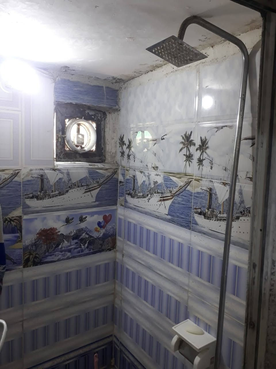 مشتمل #طابو #صرف الدوره ابو دشير
مساحه ٥٠ متر طابق ونص استقبال ومطبخ وخدمات و غرفه نوم سويت ومخزن وسطح
السعر ٧٥ 
***********
