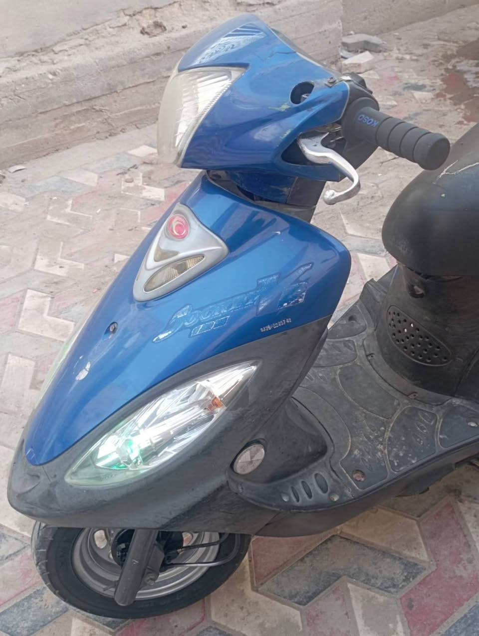 السلام عليكم كامكو v2 نوزل للبيع دراجه نضيقه كهربائيات كله شغاله الدراجه نوزل وبلك وفيتبم وجويتر كله جديد الدراجه كامله وناعمه الدراجه مفتوحه مره وحده السعر550 وبيه مجمال او مراوس بنامه ***********
