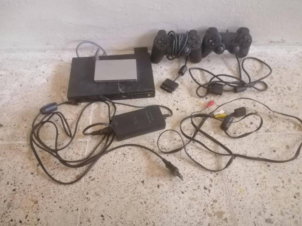 مكنسة بالة شرط الشغل ب45 بيها شوية مجال
 مكان موصل جانب الايسر
 سوني 2 محور ب45
دش للقنوات المشفرة ب15
 @إشارة


**إذا كنت صاحب هذا الإعلان وتريد حذفه لأي سبب، رجاءا أرسل رسالة إلى الدعم الفني**