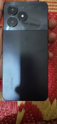 عندي هذا التليفون  C51ريلمي السعر 110 وبي مجال قليل العنوان بغداد الشع...