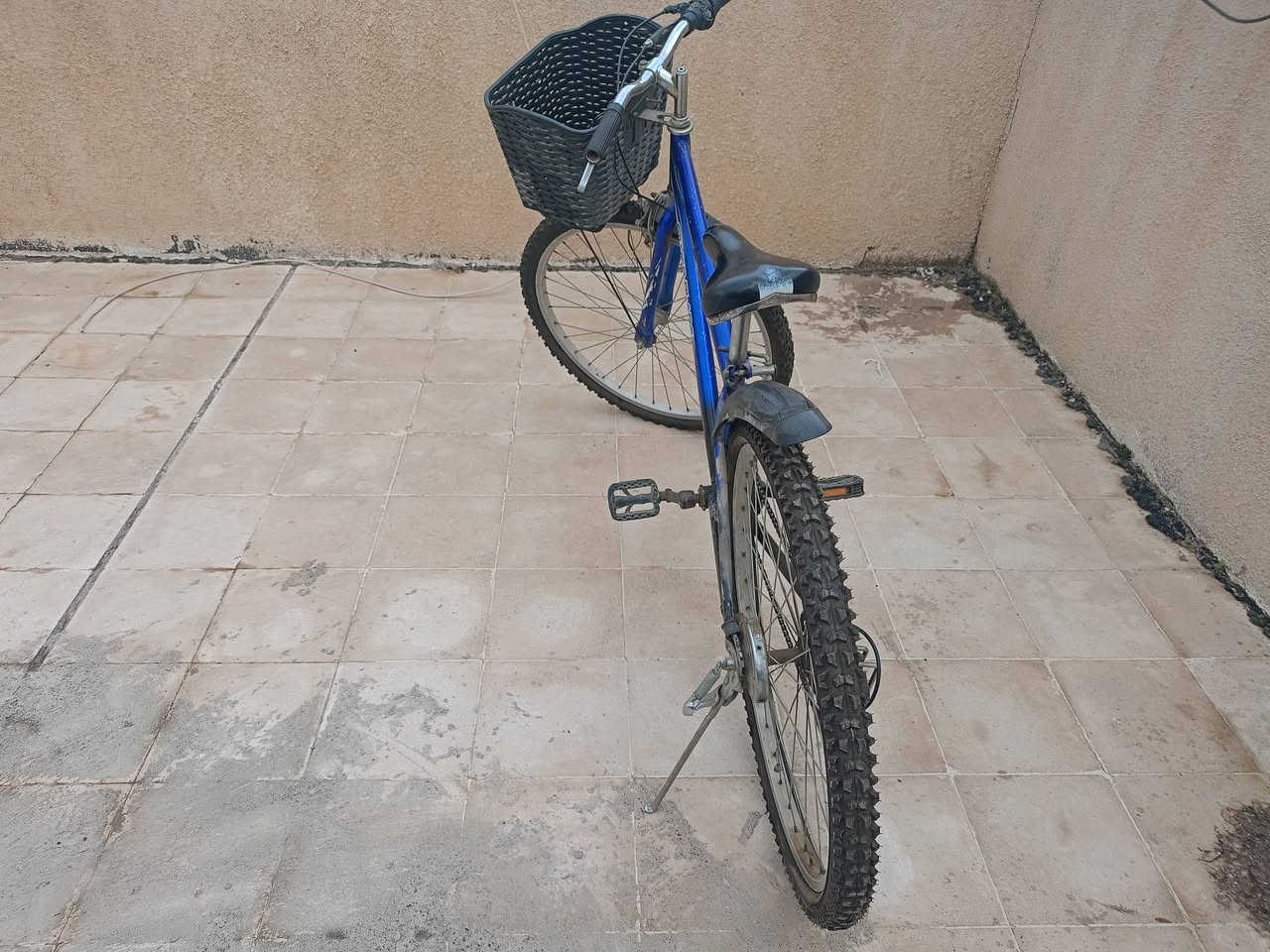 السلام عليكم
بايسكل ياباني للبيع 
الحجم 26 و گير خلفي 5 نمرات نظيف💯 
السعر 75الف و به مجال 
للتواصل على الخاص


**إذا كنت صاحب هذا الإعلان وتريد حذفه لأي سبب، رجاءا أرسل رسالة إلى الدعم الفني**