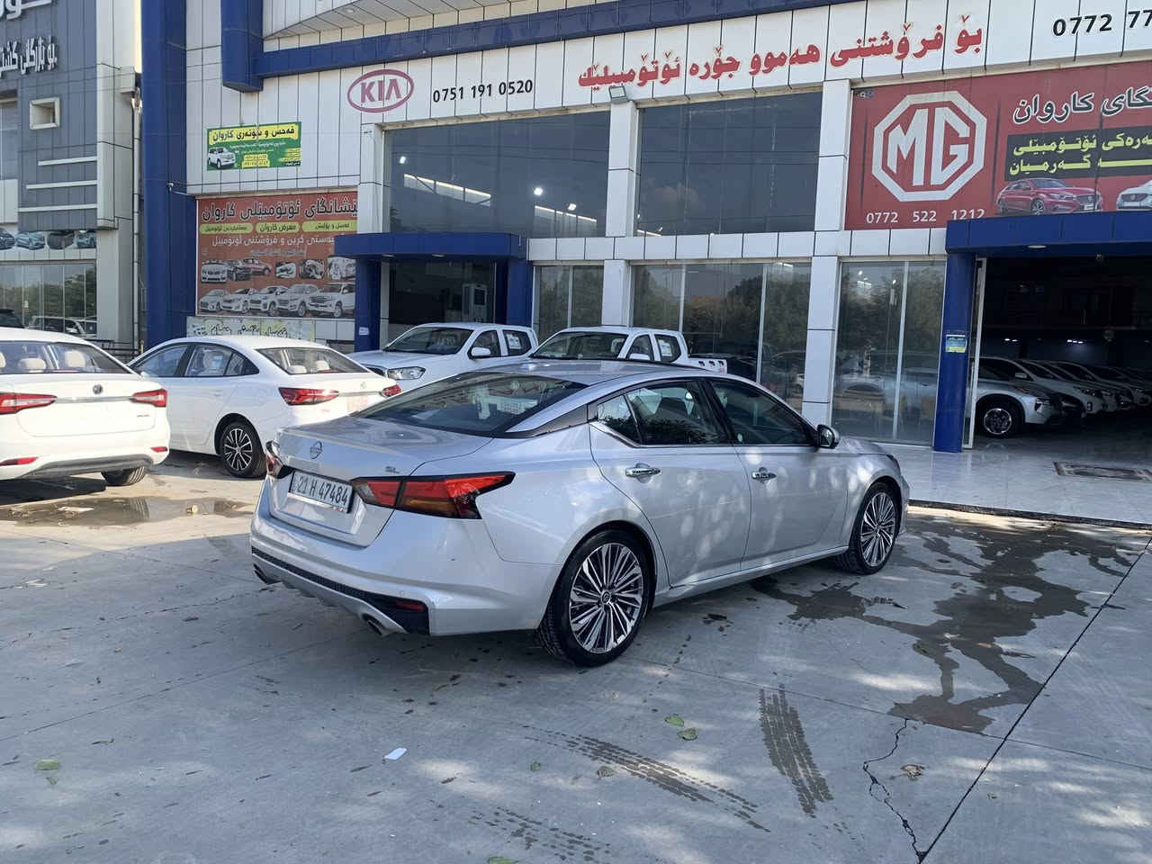 سلام و علیکم 

2023 SL
فول مواسفات 
ماشی ٥٧ الف
محرک ٢.٥ مرغوب
بدون فورویل 
رقم سلیمانیە باسمی 
سونر رقم شاسی موجودە بانشر 
بدون صبخ مکانین بارد
بجم کلشی بیلادی ارباک ستیرن سیستم 
بدون ای نقص 
عنوان قضاء کلار 
سعر ١٨٢ بیمجال 
***********
