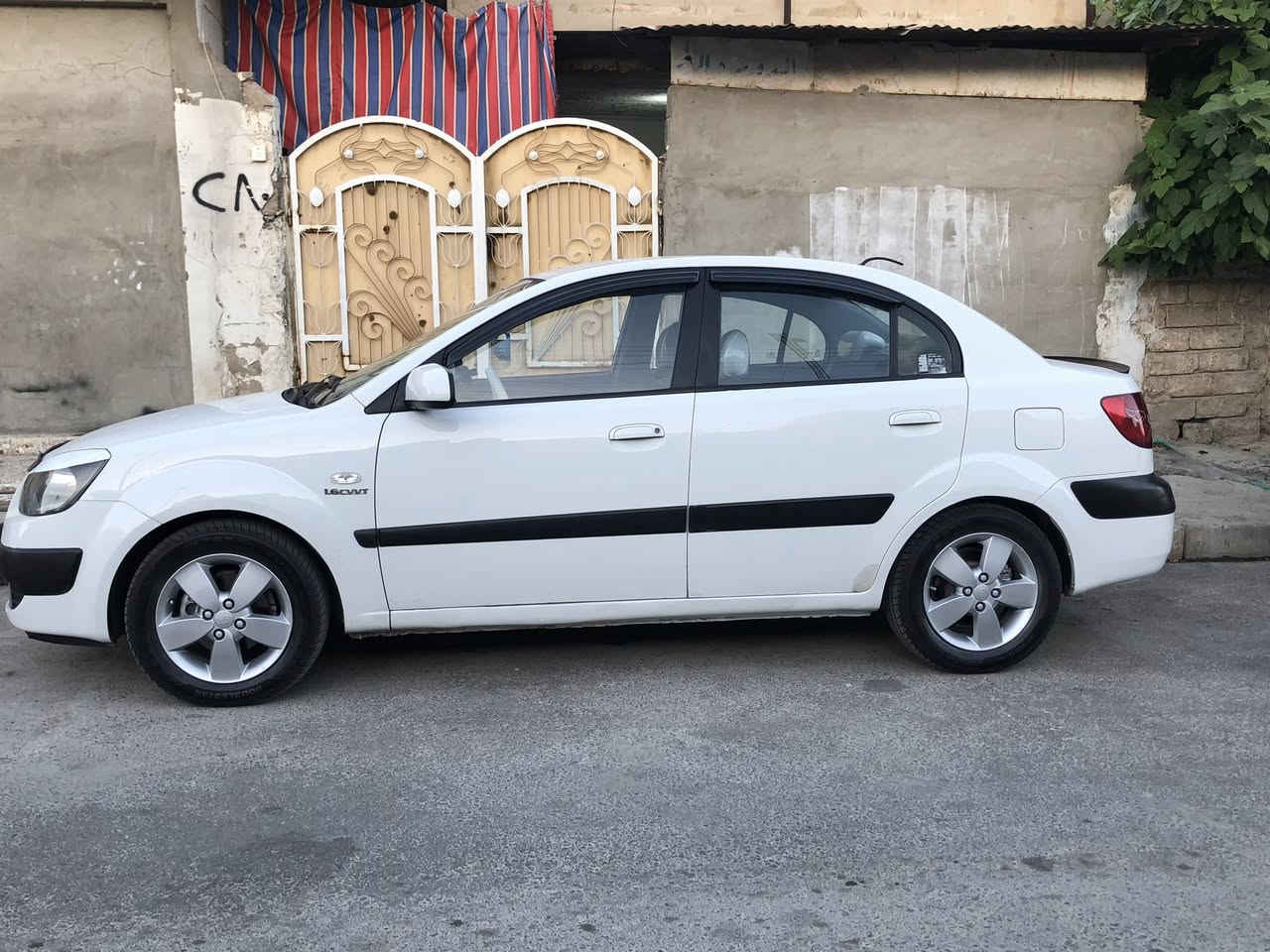 السلام عليكم
كيا برايد فول موصفات 

الموديل 2007 
 
محرك كير  صدر تاير شرط 

السياره خليجيه بدون حادث 

رقم بغداد بسمي هزه جديد 

شرط التحويل كربون بيها 

محرك 1600 

السعر 92 للتواصل 

***********

***********
