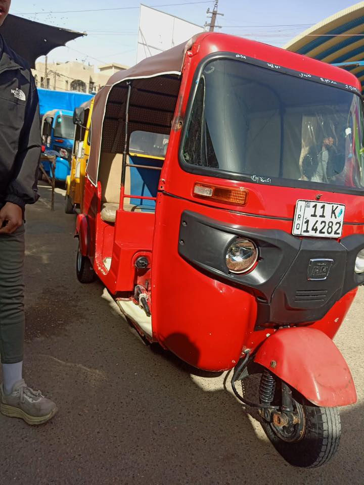 سلام عليكم تكتك للبيع مديل 17 محرك مال 20  مصبوغة صبغ عام تكتك خير من الله رقم وسنوية تحويل ثاني يوم ب 4500 أربعة ونص وبيهة مجال المكان بغداد الكمالية  هـ ***********
