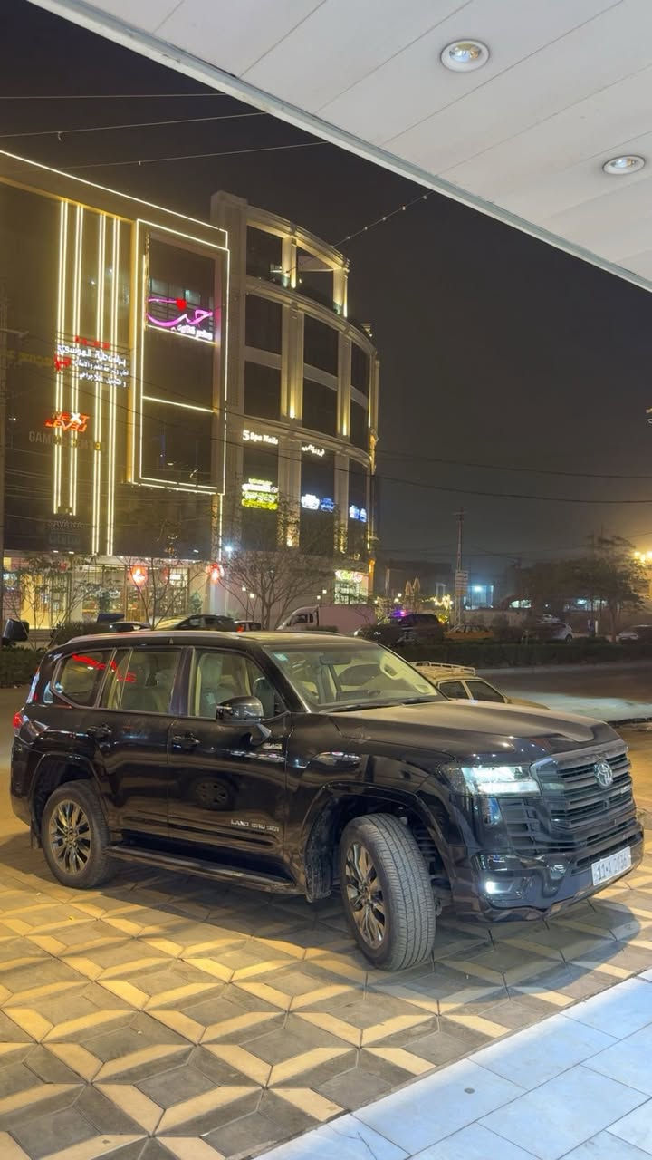 سلام عليكم للبيع تيوتا لاندكروز 2024 🖤
لمتد SASفول توين تيربو بلاك ادشن. ام الضمان
فول مواصفات للاخير     مغلفه PPF
 مكفولة كفالة عامة. فقط بيها اثر حالوب خفيف جداً .ومصلح ممبين ابداً لباقي على وضع شركة ❤️
٤ كامرات 
خزن ميموري
جميع الكشنات كهرباء 
جنطه شفط 
رادار خلفي 
حساس امامي خلفي 
جلد شاحن 
كشنات تدفئه تبريد 
ستيرن كهرباء 
مري شفط 
٥ بصمات
٣ شاشات تطبيق 
توقف ذاتي 
١٩ سماعه

باقي المواصفات معروفه 
.السعر . 710 ورقة. فقط 🤍. 
لاستفسار 
***********
