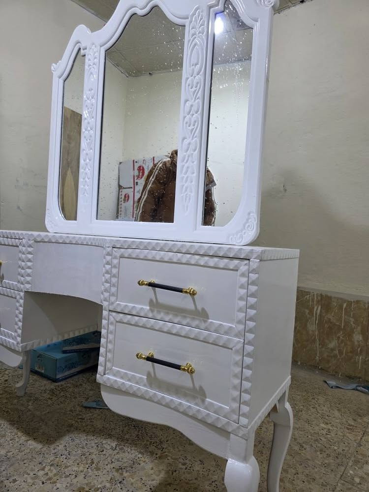 ميز تواليت جديد ما مستخدم ابد النجف الاشرف حي الميلاد النجف, العراق


**إذا كنت صاحب هذا الإعلان وتريد حذفه لأي سبب، رجاءا أرسل رسالة إلى الدعم الفني**