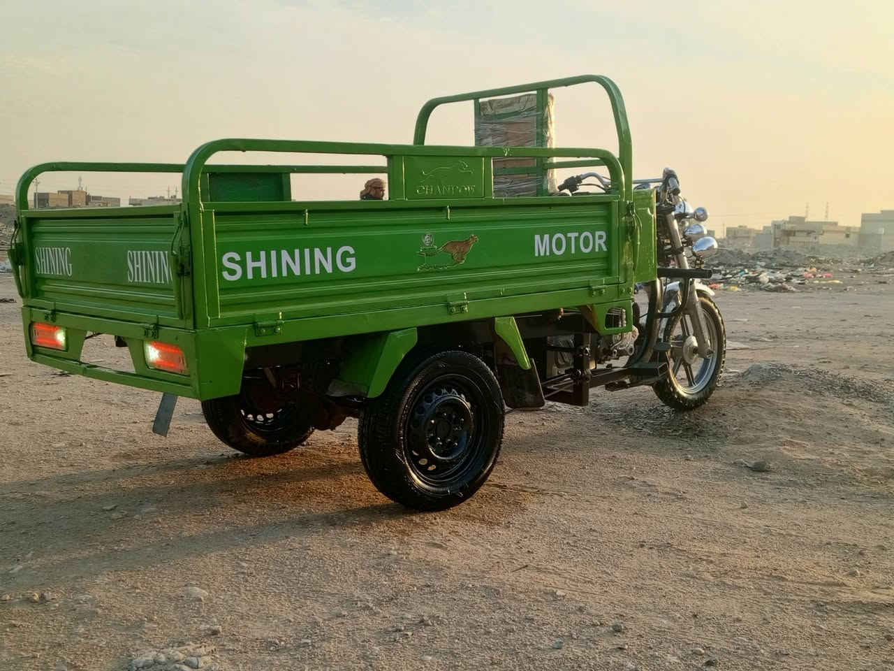 السلام عليكم ستوته للبيع موديل 20 ستوته نظيفه و خير من الله مكان كربلاء حي الموظفين مكفوله كفاله عامه اوراق بسمي مكتب حسين مامتواجد ع خاص الشراي يتصل ع رقم ***********
