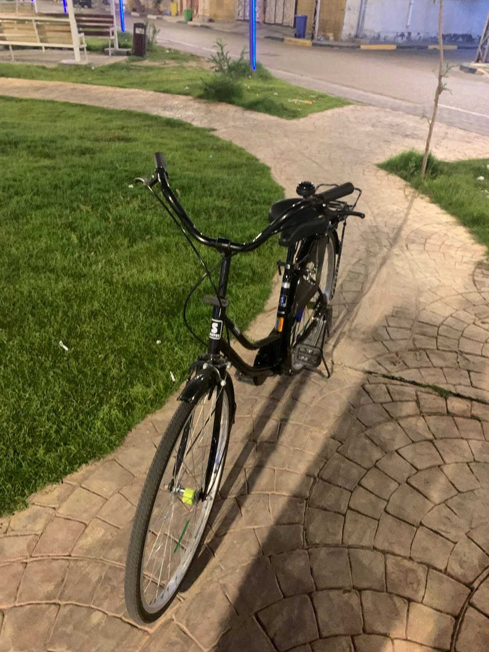 بايسكل شركه سانتوس موديل 21 حاويه نضيف 
تواصل *********** البصرة, العراق
