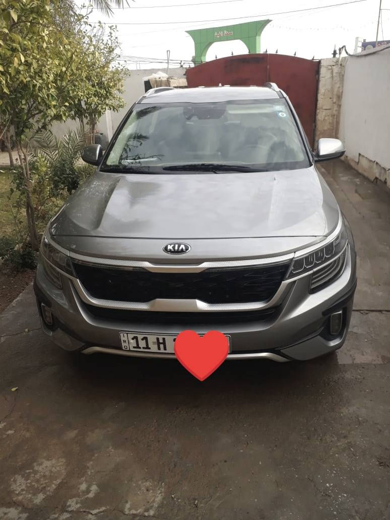 السلام عليكم.
كيا سلتوز موديل ٢١ وارد امريكي ضررها صبغ بنيد فقط . فول مواصفات عدا الفتحة مكينة ١٦٠٠ تيربو سوبر اقتصادية جدا بالبانزين والقوة  تعادل ٣ ونص سيارة جاهزة تدفئة تبريد رادارات بصمات وهواي بيها مواصفات مااطيلها عليكم رقمها بغداد بأسمي رقم انگليزي . موقعها ديالى قرب مديرية المرور
سعرها ١٤٥ وبيها مجال حگ الشوفة .
الاتصال على الرقم ‏‪0781 951 4137‬‏
غير متواجد على الفيس بوك .فقط اتصال
