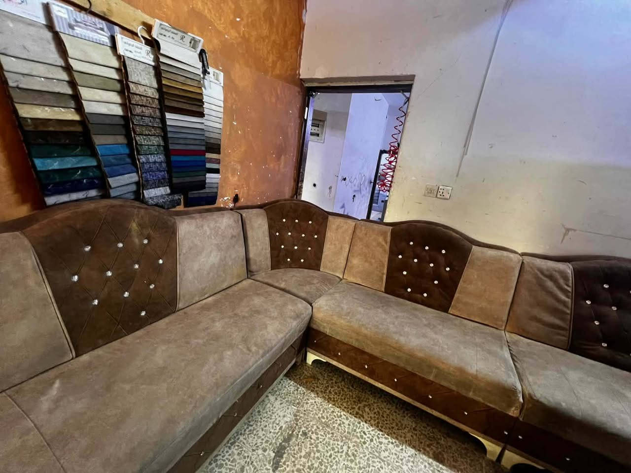 السلام عليكم للبيع ديوان تركي 7 امتار ونص
الاسفنج جيد جدا  القماش نظيف  مابي اي عيب
السعر على خاص


**إذا كنت صاحب هذا الإعلان وتريد حذفه لأي سبب، رجاءا أرسل رسالة إلى الدعم الفني**