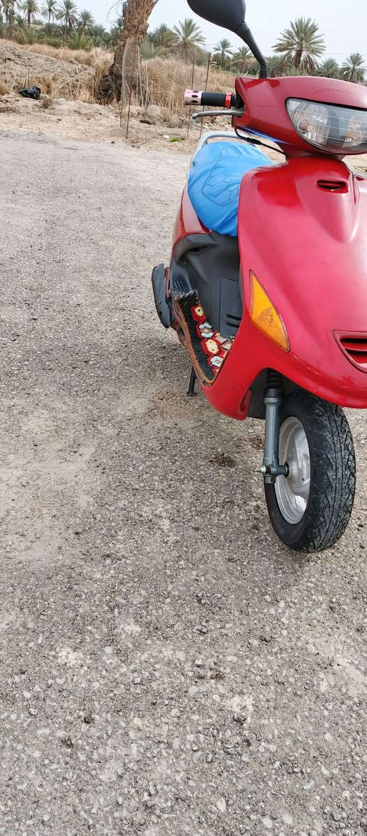 سلام عليكم 
فراشة كرستال 140 ✈️ 🛵 ✨
• شغاله هندر و سلف 🔑
• شلعه و معدل و نعومه 🚀
• تخم تايرات جديد  ⚫
• أمرايات زوج جدد 🪞
• كلوبات كامله عالي وناصي 💡🔦
• مكينه ولا برغي مفتوح 🔥
• حله الكفل 📌
•💲السعر 250 بيها مجال قليل للإتصال 
•📞 *********** متوفر واتس اب + عل خاص
