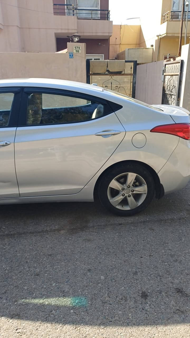 السلام عليكم..
ألنترا ٢٠١٢ خليجي لون سلفر، فول عدا البصمه محرك ١٨٠٠ دوش المرغوب بدون صبغ عدا شخوط بسيطة . كير ومحرك بشرط . رقم اربيل الجديد سنوية ما نافذه وهزة الى شهر الثامن. سيارة كلش نظيفه ونشطة بس بيها صوت رواجز بالتشغيل الصباحي ثواني ويختفي ما يعتبر غيب . مكاني اربيل والسعر ١٢٤ وبيه مجال .. وهذا رقمي بي واتساب ***********
