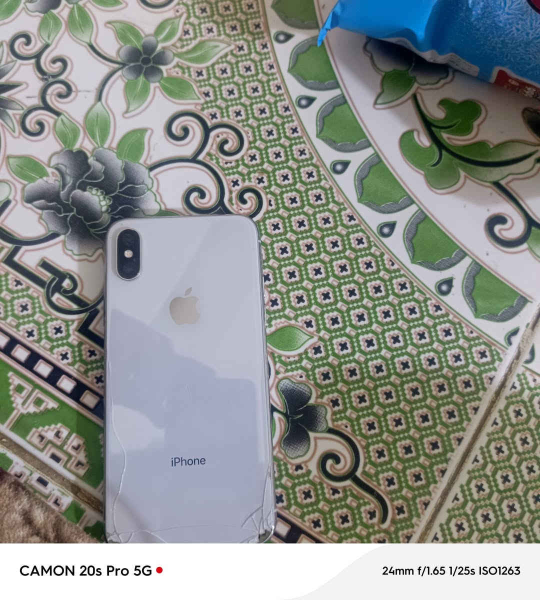 سلام عليكم ايفون اكس ماكس اس الصغير البيع
بطاريته ميه مبدله فيس ايدي شغال 
بيه بس فطر بضهر ماته مثل ما واضح بصوره 
سعر 150 تفاصيل اكثر خاص مفتوح ...


**إذا كنت صاحب هذا الإعلان وتريد حذفه لأي سبب، رجاءا أرسل رسالة إلى الدعم الفني**