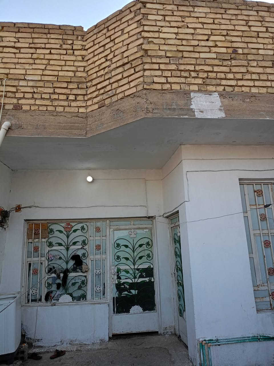 البيت للبيع المساحه150 متر
حي المستخدمين خلف شارع الروضه قريب الشارع العام للاتصال ***********
