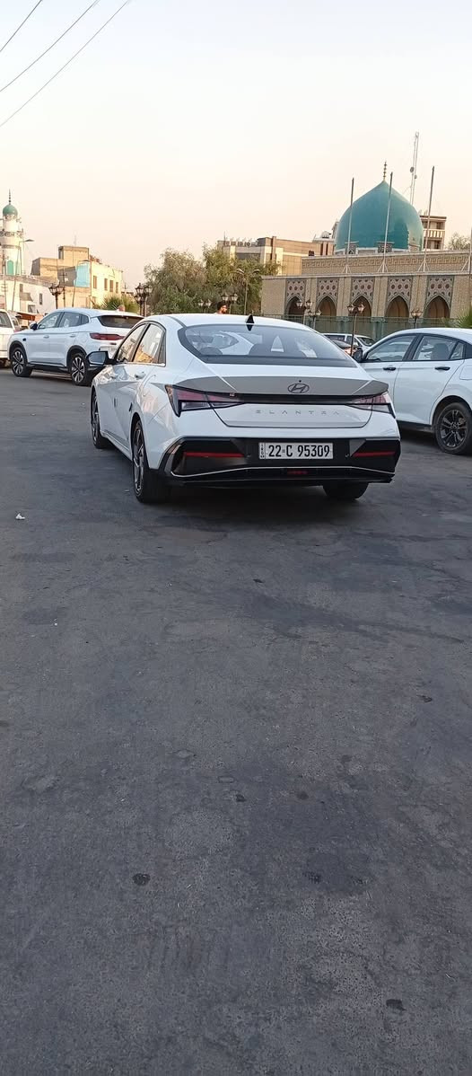السلام عليكم النتره تجميع موديل 24 رقم اربيل ماشيه 36 فول مواصفات مكفوله عله وضع الشركه بيها فقط بارد يم قبق البانزين صغير الباقي كفاله عامه وبيها سونار جديد مكاني بغداد الااعضميه السعر 134 رقمي ***********
