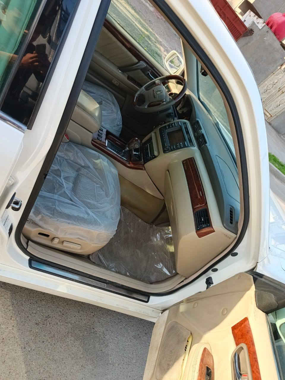 السلام عليكم ملكه البيع رقم سليمانية 
فول مواصفات
اربع دكم فتحة سقف 
تحوير نجف فوك جوه عارف العيساوي
جلد 
أربع كشنات كهرباء
ديفور الكبير شاصي 175
ويل نجمه 
مكفولة من كص ونقل جثه وتحويل 
ول ضربه والاالصوليات 
العنوان بغداد
 ***********
