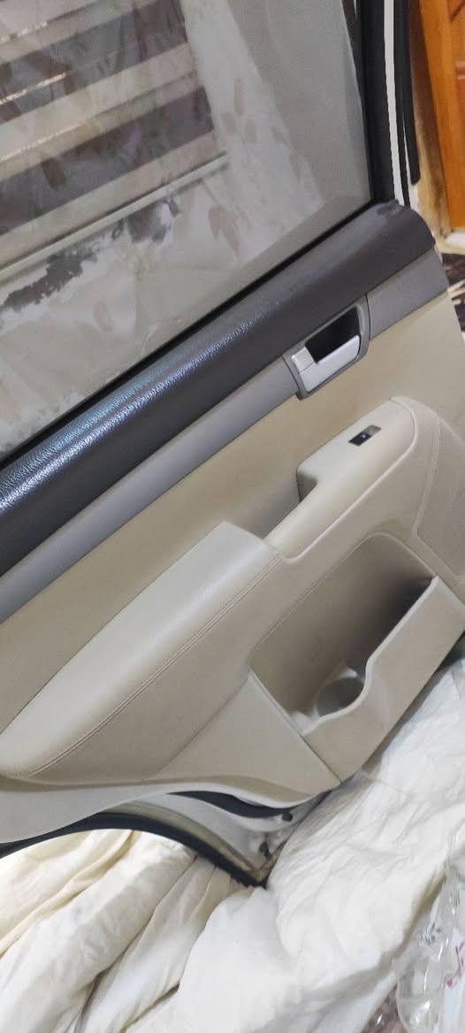 تم وصول أربع ابواب خليجي لون ابيض+دوسات جانبيه 4+باور ستيرن+سفيفة باب خلفي ***********
