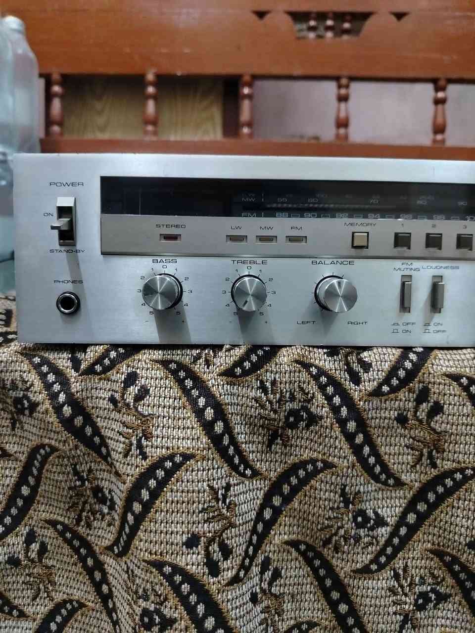 مكلف بالنشر...
مكبرصوت وارديو مدمج رسيفر ماركة بيونير العالمية موديل SX. 700L.الغني عن التعريف. السعر ١٢٥ الف.سماعات ماركة وايرفيلد انكليزي اصلي. السعر٣٥ الف.
راديو فيليبس FM فقط هولندي اصلي. السعر ٤٠ الف. ويوجد توصيل.للتواصل اتصال*********** او واتساب او تفضل خاص
