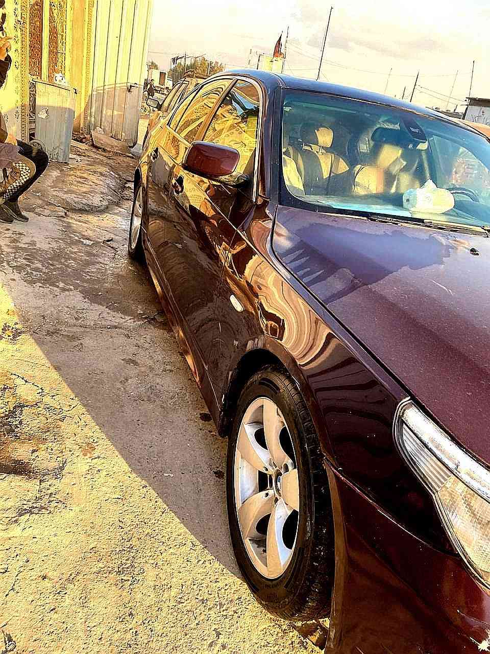 السلام عليكم سياره بيام دبليو ميماتي 2010 BMW 525i
جاهزه للتسجيل فول فول مواصفات خاصه فيها السياره بصمه تشغيل
سلايت روف
محرك وكير اصلي ما محور
تدفه وتبريد جاهزه
تاير جديد
شاشه اعطال ناطقه
بردات ابلاديه في  الخلف رأسيه
ماوس تحكم بالسياره
كشنات جلد
اشاير بالمري مع التحكم
ََومواصفات لاتعد فيها
السياره أرقام و سنويه مشروع وطني بدون تحويل
السعر 60 ورقه وبيها مجال
مكان السيارة بغداد
جاهره من كل شي للتواصل
هذا رقمي *********** بي واتساب والتوفيق للجميع
