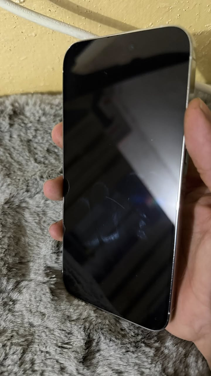 سلام عليكم   ايفون 14 برو ماكس جهاز  مال البيت لله شاهد علية  جداً نضيف وتر بروف بطاريه 83  فقط اكو شخطه بل شاشة موضح بصورة ذاكره 
256  السعر 725  بدون مراوس مكاني بغداد شارع الكفاح متواجد من ساعة 8 صبح الى 6 عصراً  رقمي *********** واتساب متواجد 
مستعجل على البيعة

