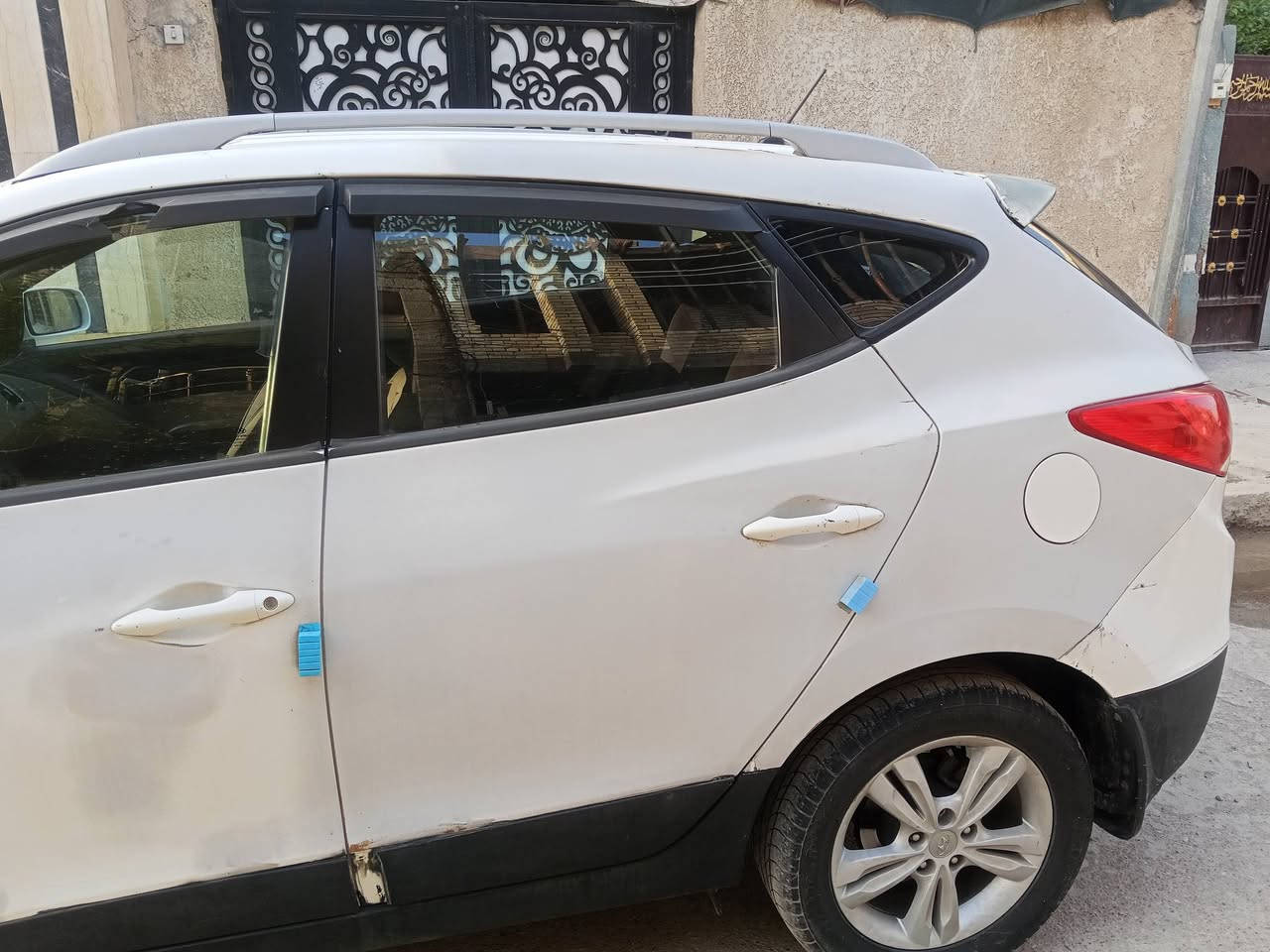 توسان 2013 رقم بغداد خليجي السيارة 
محرك 2000 دوش
شاشه اشاير مري
الضربات البيهه موضحات بل صور 
السعر 99
مكاني بغداد البلديات 
***********
