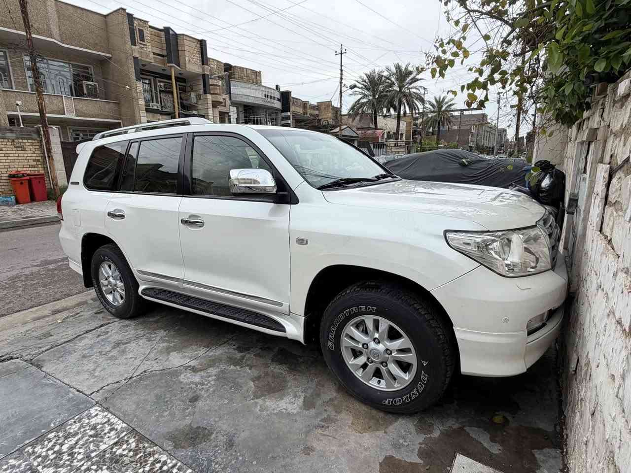 لانكروز 2011للبيع 
للستفسار ***********
السعر 32$وبي مجال بسيط
