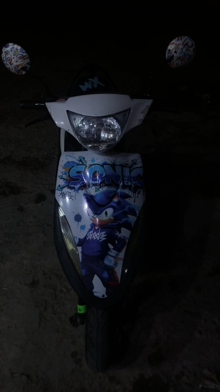 ماكس للبيع مامفتوحه دراجه تخبل مكفوله.  السعر 650 بيها مجال قليل ***********.   جماعت ال600 و500 لحد يعلق رجأن
