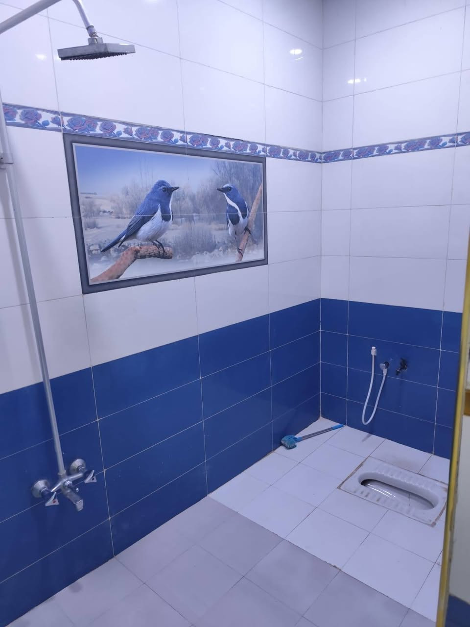 يا الله توكلنا على الله 
للبيع بيت زراعي مساحه 115 متر الواجه 6 متر
البنا طابوك كونكريت   طابق واحدحديث البنا 
المكان حي الرسول  شارع 20 متر تبليط مجاري 
*********** السعر 105 نستقبل كافه العروض
شعندك من عقارات للبيع راسلني خاص واتساب
