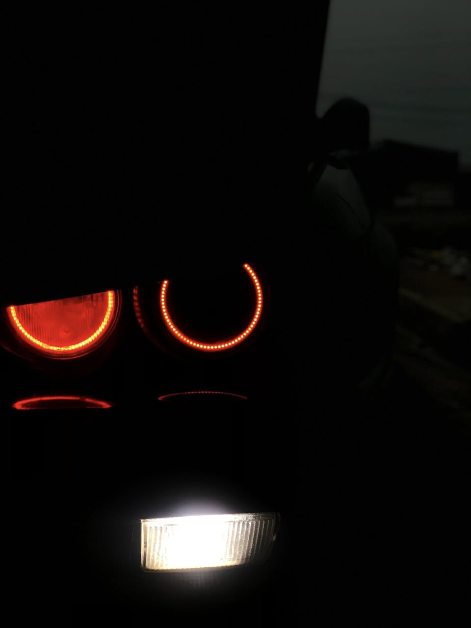 سلام عليكم  للبيع او مروس حسب القناعه بجم دخاني.    عدسات خط ويله M. دركه M داخل  صاج وجلد شاشه وكامره مريات كهرباء دبل ايربك ودبل جكمجه برده خلفي.  جام امامي مغلف عزل حرارء اربع جامات كهرباء ABS  شغال مكينه كبس كير عادي 525 اصل كير ومكينه وضفيره 520 واكسل 525 سحب فول تبريد وتدفئة شغال طخم امامي وخلفي جديد عقوله جديد ايرفلو جديد  حساسات كله مبادل جديد باتري جديد تايت نضيف  مسوي ادمه كامل المكينه.  حت ماي اخضر. اخلي. كهربائيات كله شغال  سعره 53 مجال شي قليل. لاستفساره  شرط التحويل كابون بانزين عنوان موصل رقم وتساب او خاص ***********
