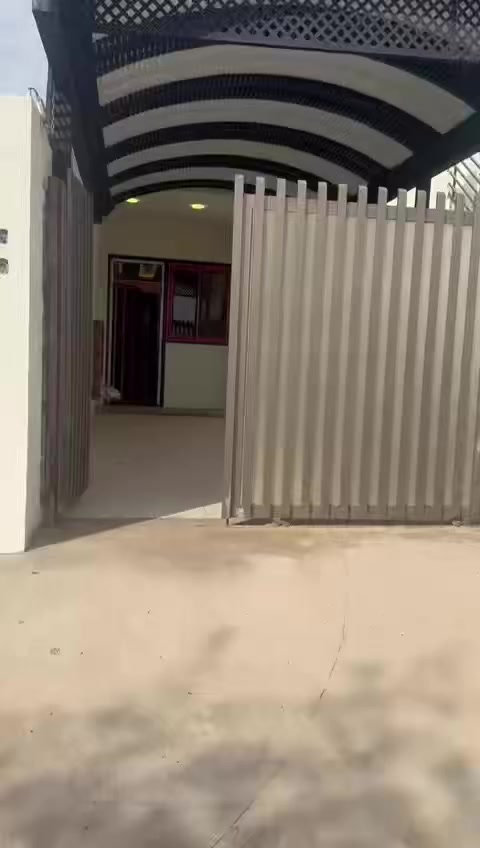 تحفة كلش راقي  
دار للبيع طابو صرف 
125 م واجهة 6,250 ونزال 20 
ابو غريب مثلث الرسالة 9 بيالة 
#التفاصل داخل الفيديو 
اتصل او واتساب 
***********
