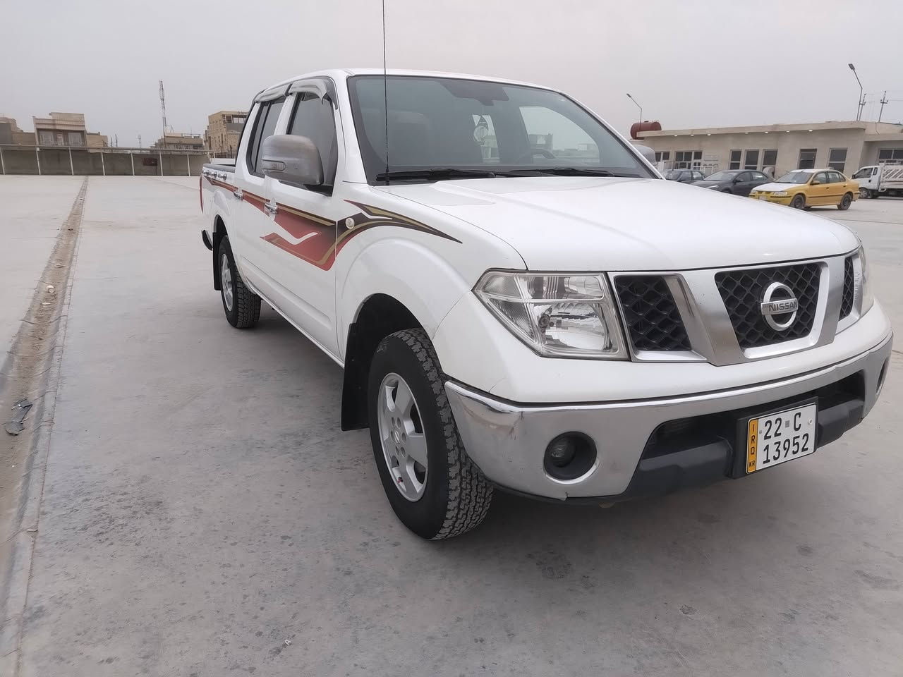 السلام عليكم للبيع نيفاره موديل 2013 السياره كفاله عامه رقم جديد دولي اربيل تحويل وكاله تريد مكينة وكير كفاله حدادية جديده تخم تاير جديد العنوان كوت واسط مركز المدينة رقم موبايل *********** خابر ودله
