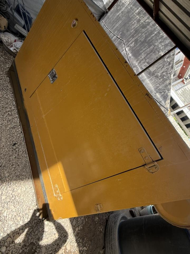 السلام عليكم للبيع مولد بيركنز كاتم اصفر جديد 34كيفي 3بستم مشتغل 1000ساعة قليل مولد بلادي كله على وضعه قطعة جديدة محرّك إنكليزي راس توليد فرنسي من ارقه نوعيات 💯 سعره 42ورقة مكاني ديالى بعقوبة/ ***********
